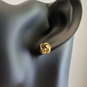 Solid Knot Med Earring / Aretes de Solido Nudo Mediano